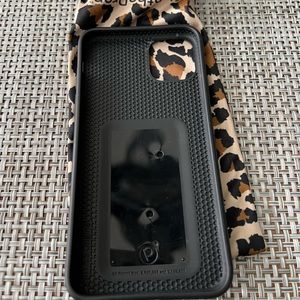 iPhone 11 max pro loopy case